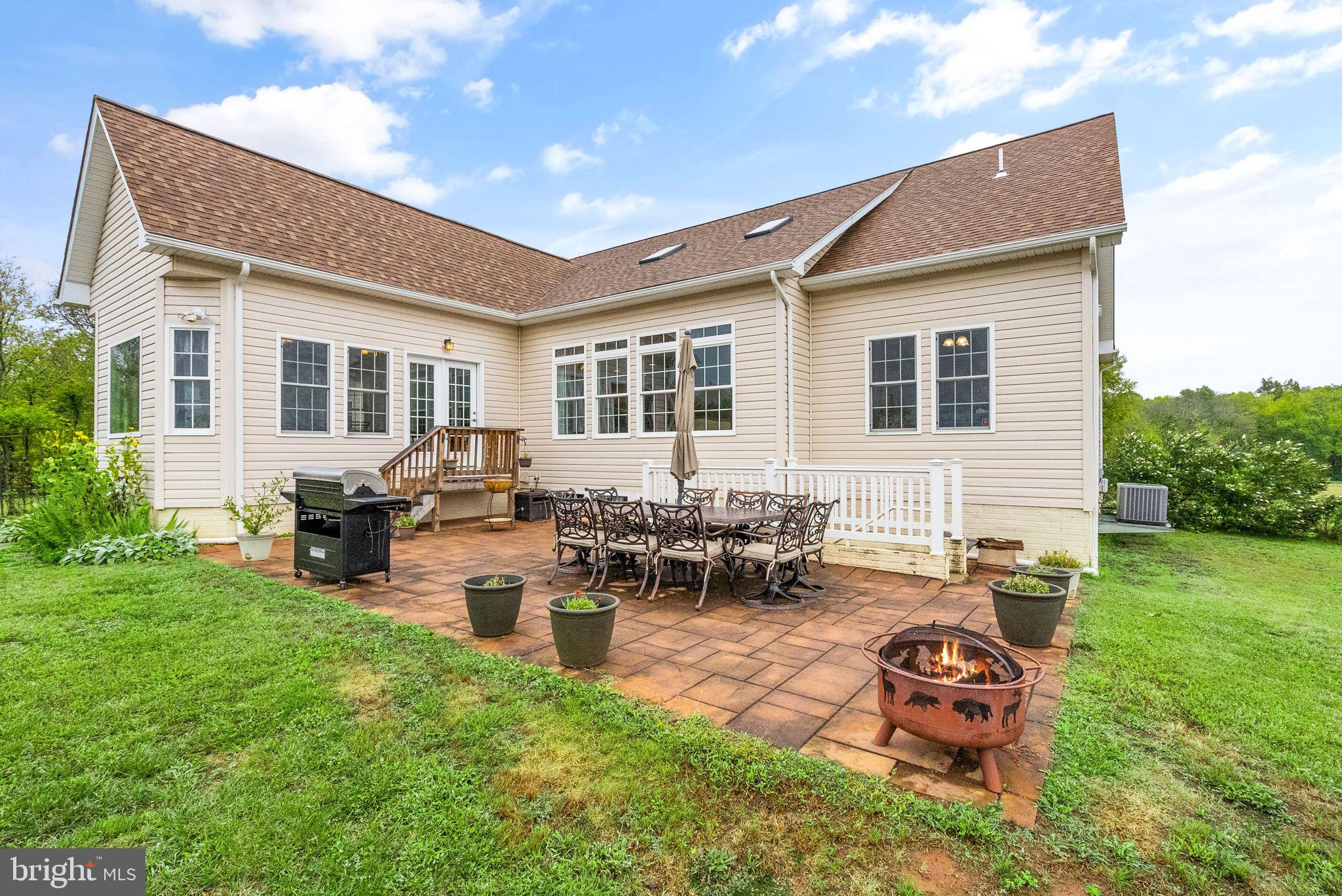 ANDREWS CROSSING - Residential