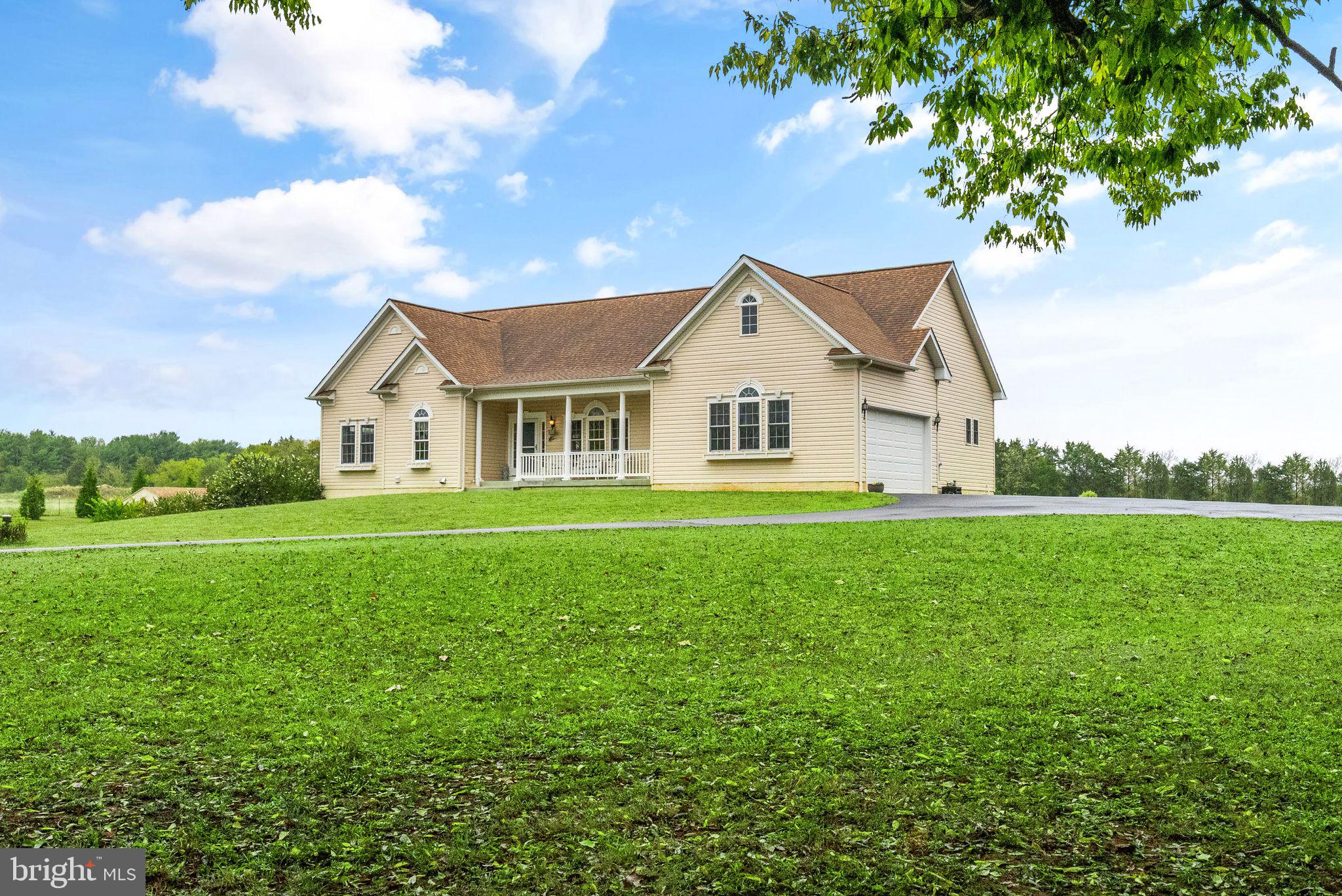 ANDREWS CROSSING - Residential