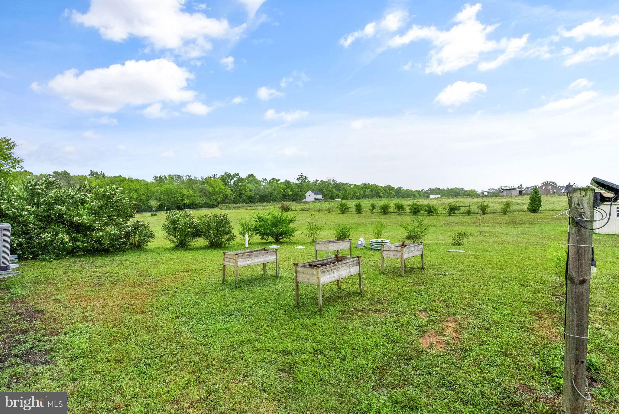 ANDREWS CROSSING - Residential