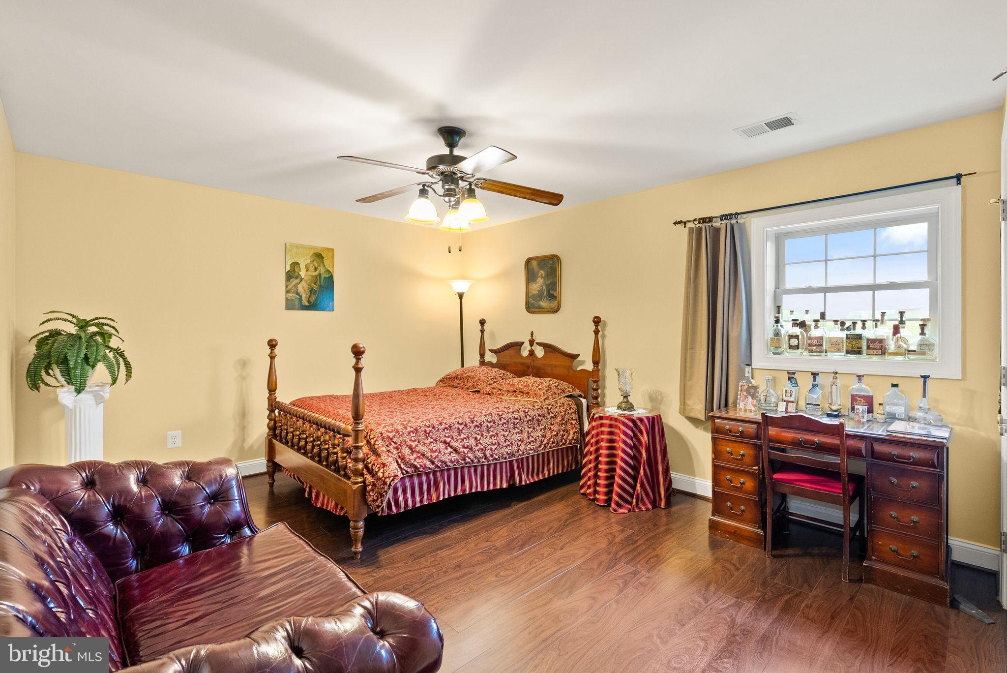 ANDREWS CROSSING - Residential