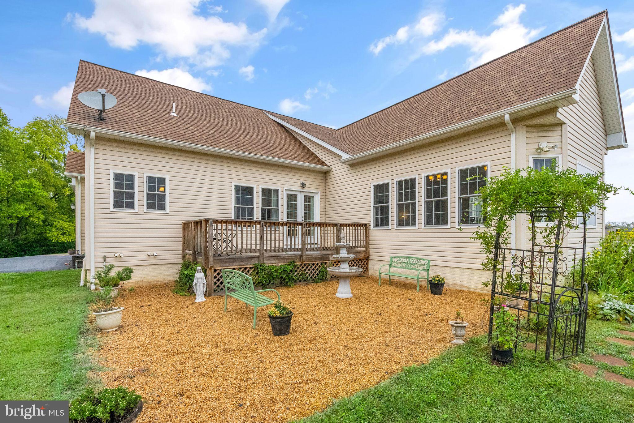 ANDREWS CROSSING - Residential