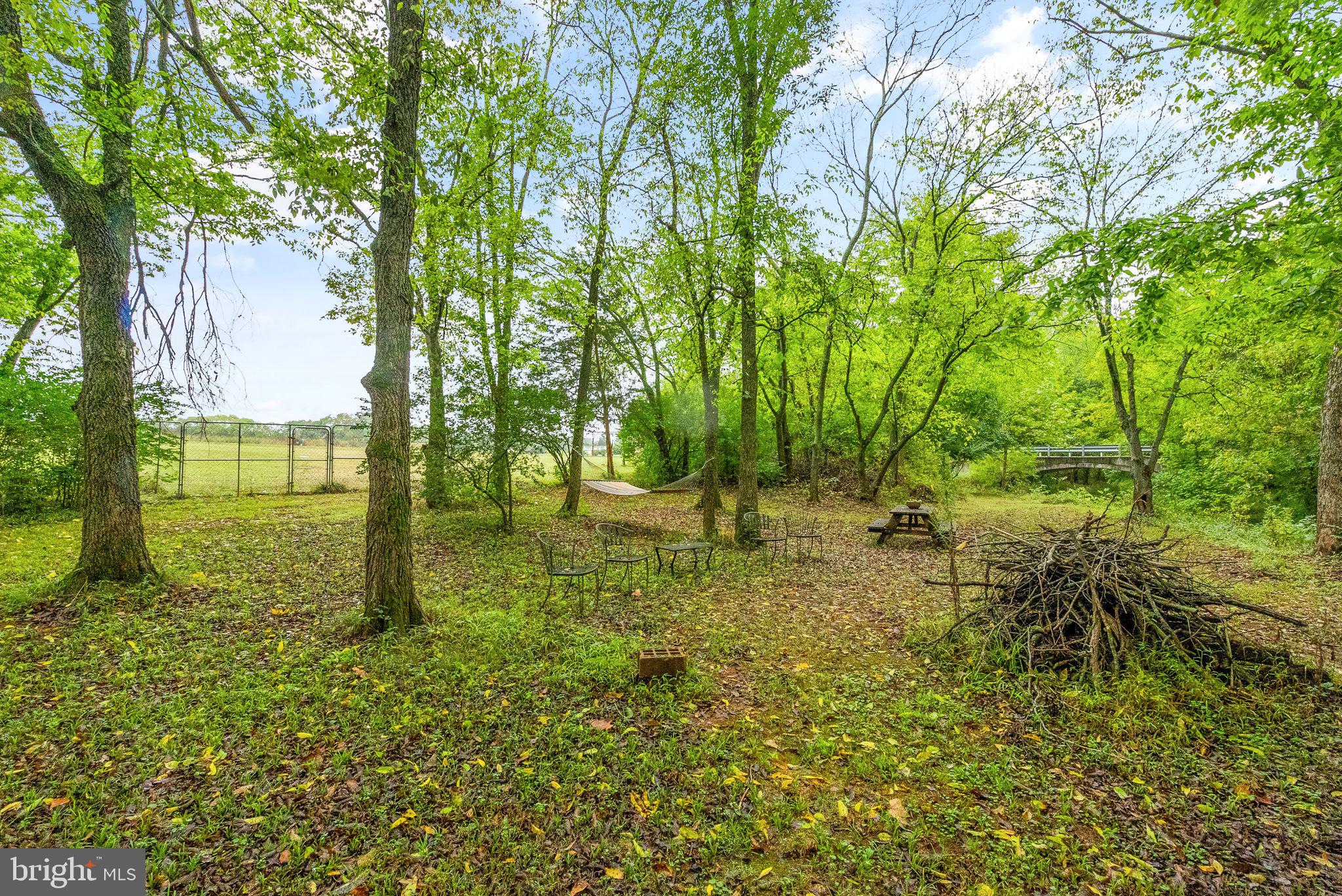 ANDREWS CROSSING - Residential