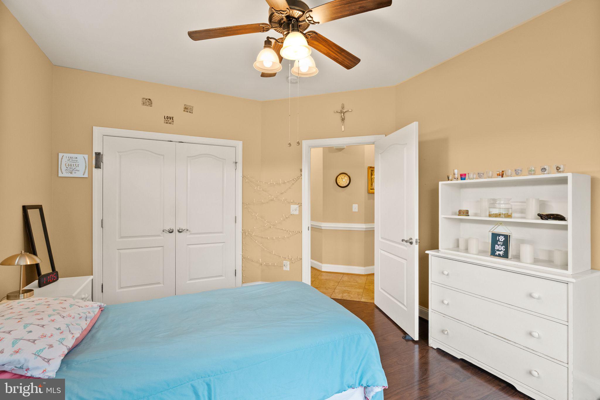 ANDREWS CROSSING - Residential