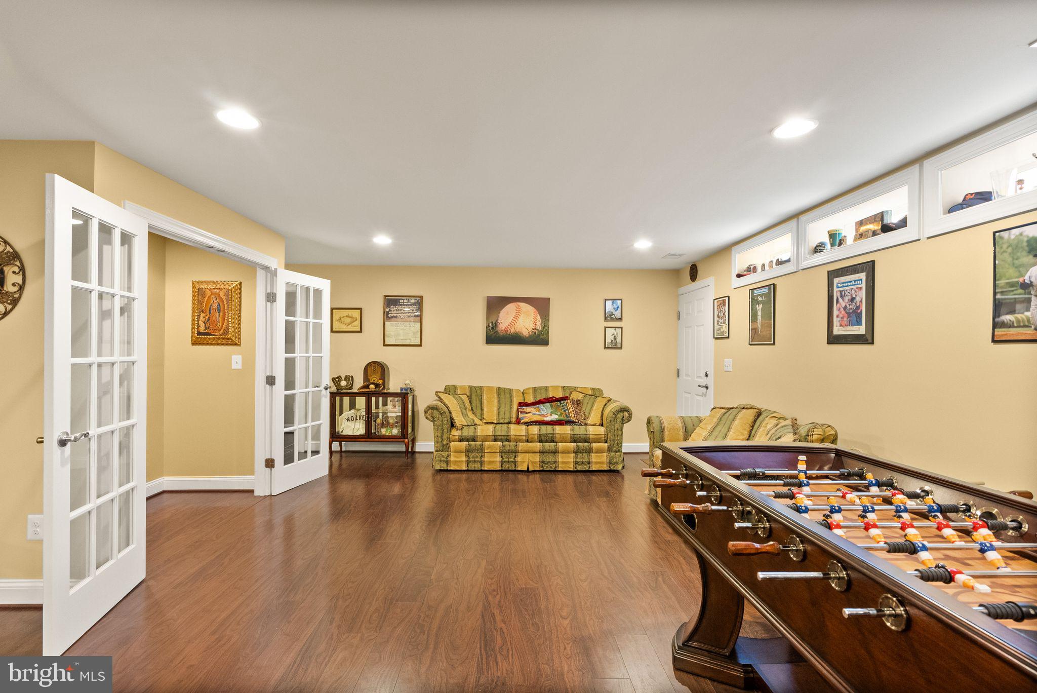 ANDREWS CROSSING - Residential