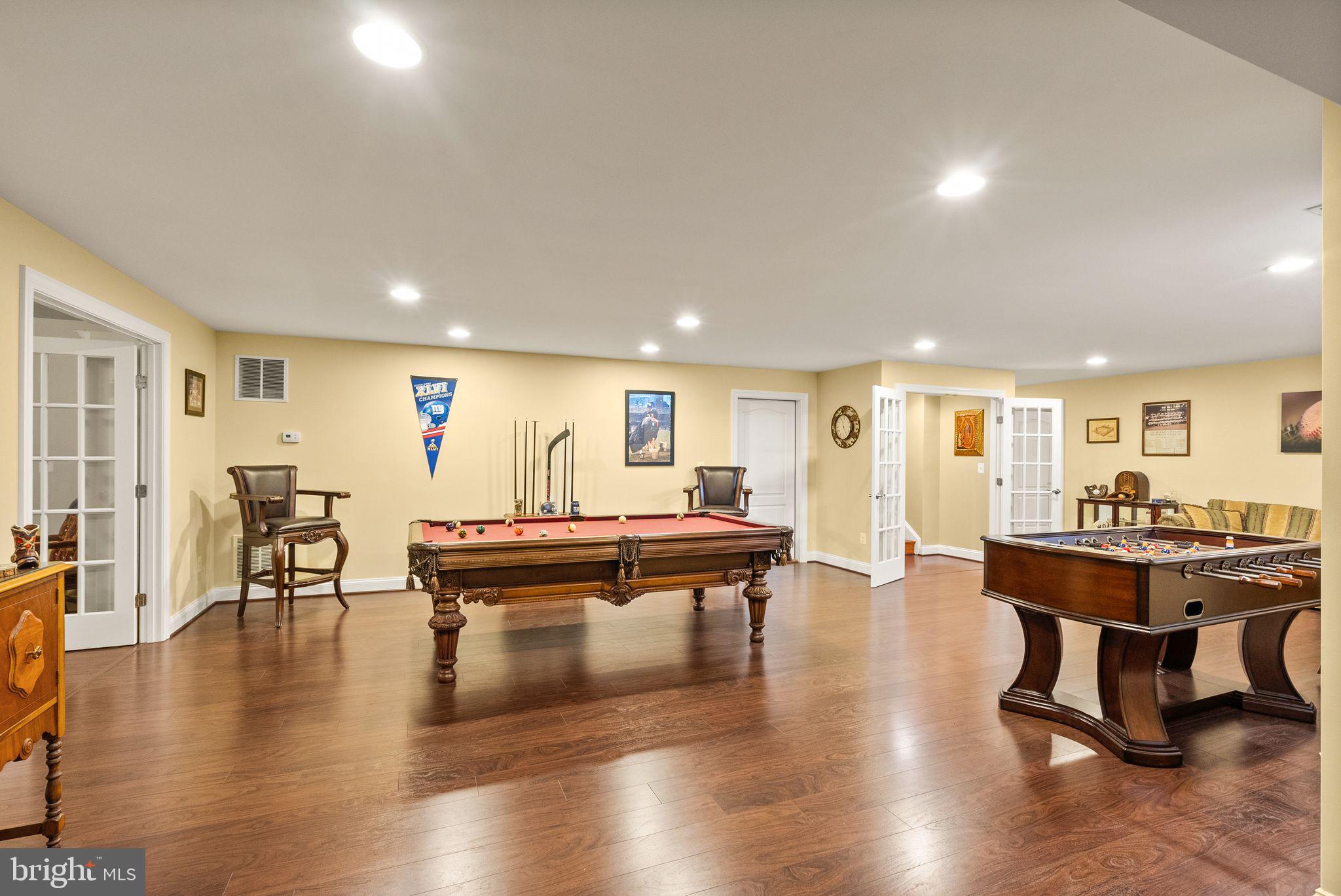 ANDREWS CROSSING - Residential