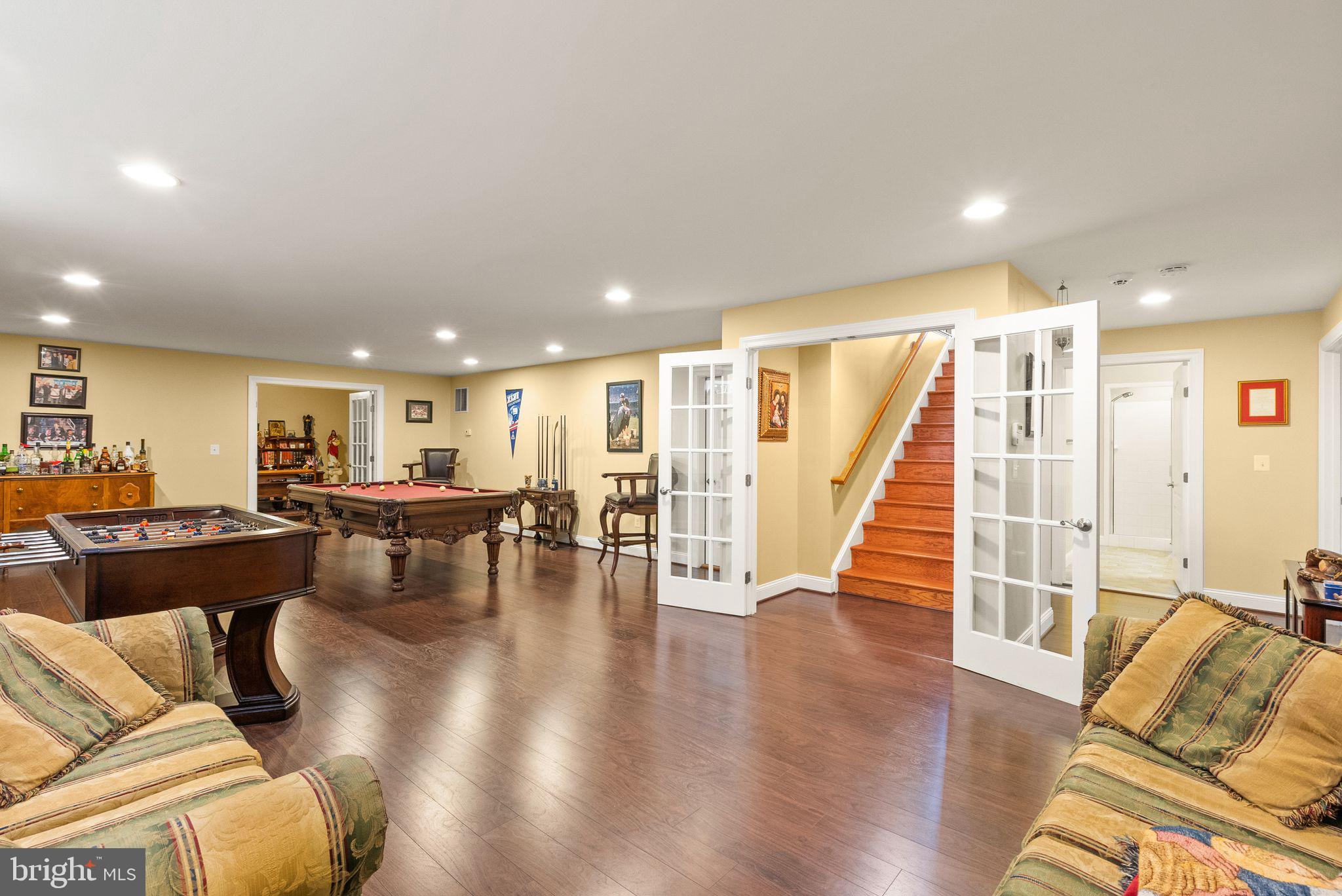 ANDREWS CROSSING - Residential