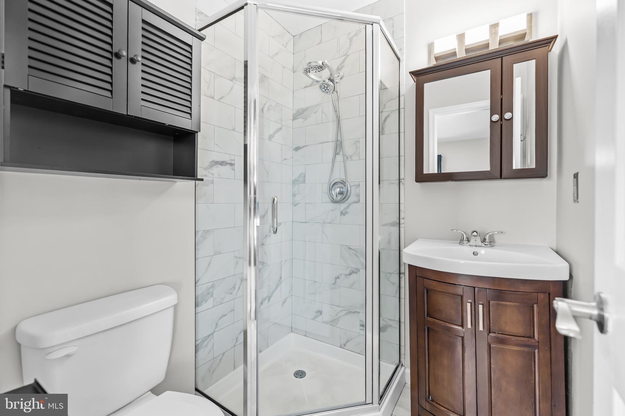 LONGSTREET COMMONS - Residential