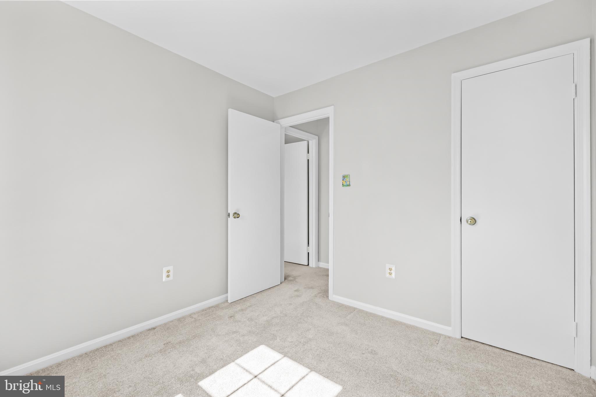 LONGSTREET COMMONS - Residential