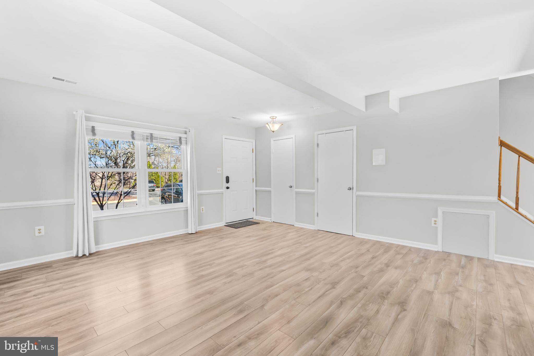 LONGSTREET COMMONS - Residential