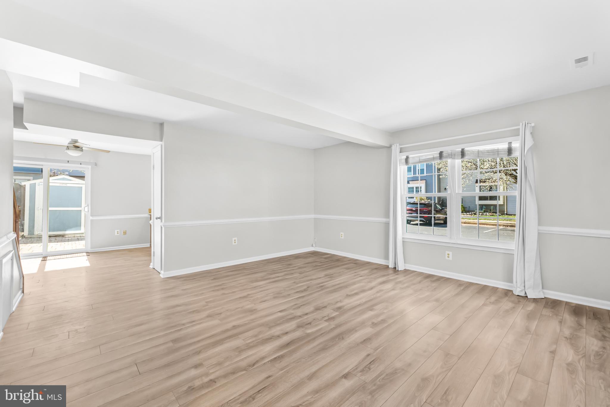 LONGSTREET COMMONS - Residential