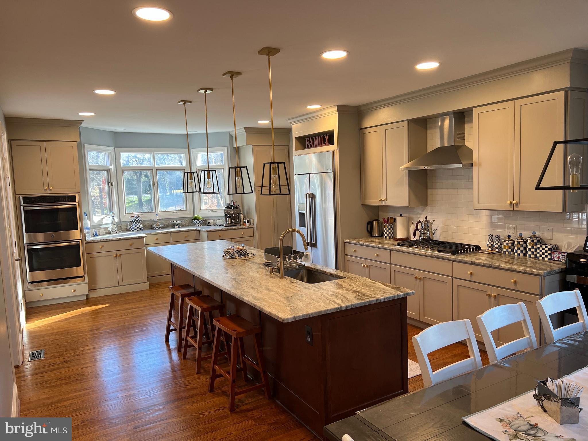 AVENEL - Residential Lease