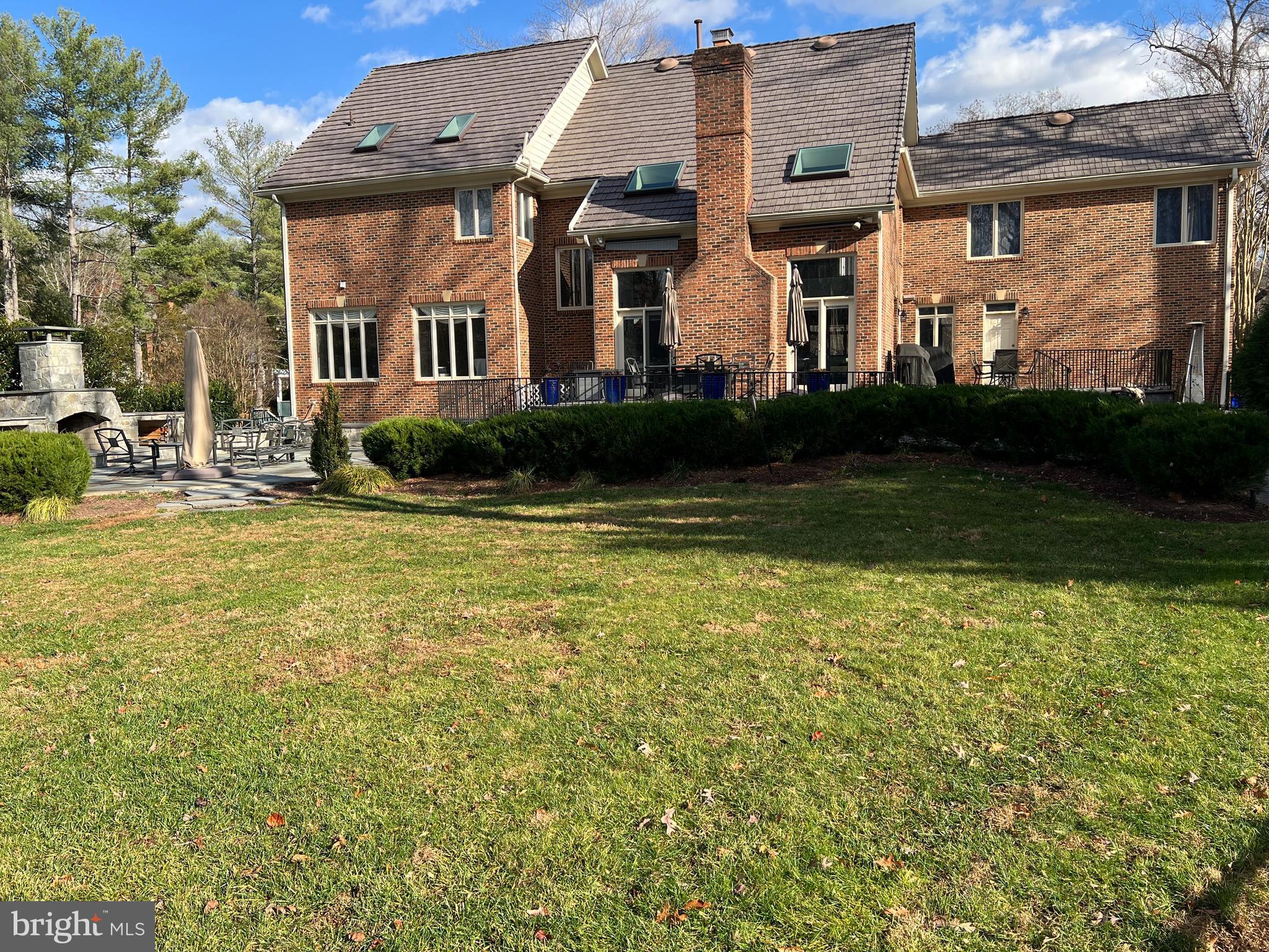 AVENEL - Residential Lease