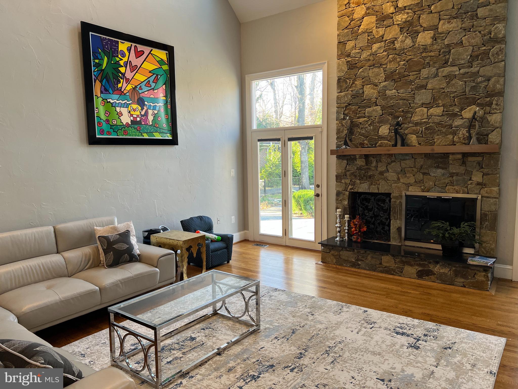 AVENEL - Residential Lease