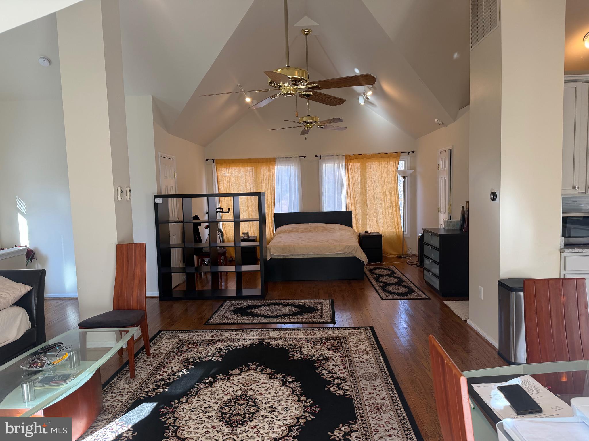 AVENEL - Residential Lease