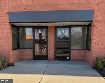 Prime sub-leasing opportunity located at 5112 Pegasus Ct, Units M & N, in Frederick Maryland. 2,400 sf of Showroom and 3,600 sf of heated warehouse with 18' ceilings and four dock doors. The 10’ x 12’ dock door includes a ramp for ease of warehouse access. Skylights in the warehouse provide abundant natural light. Showroom space includes a break room and two ADA compliant restrooms. This property is ideal for businesses seeking a versatile and adaptable space. Ample parking and conveniently located near I-270 and Route 70 interchange off of Route 85. LI Zoning (Limited Industrial) allows this property to be suitable for a wide range of business needs. Terms negotiable. Current lease has 55 months of term remaining.