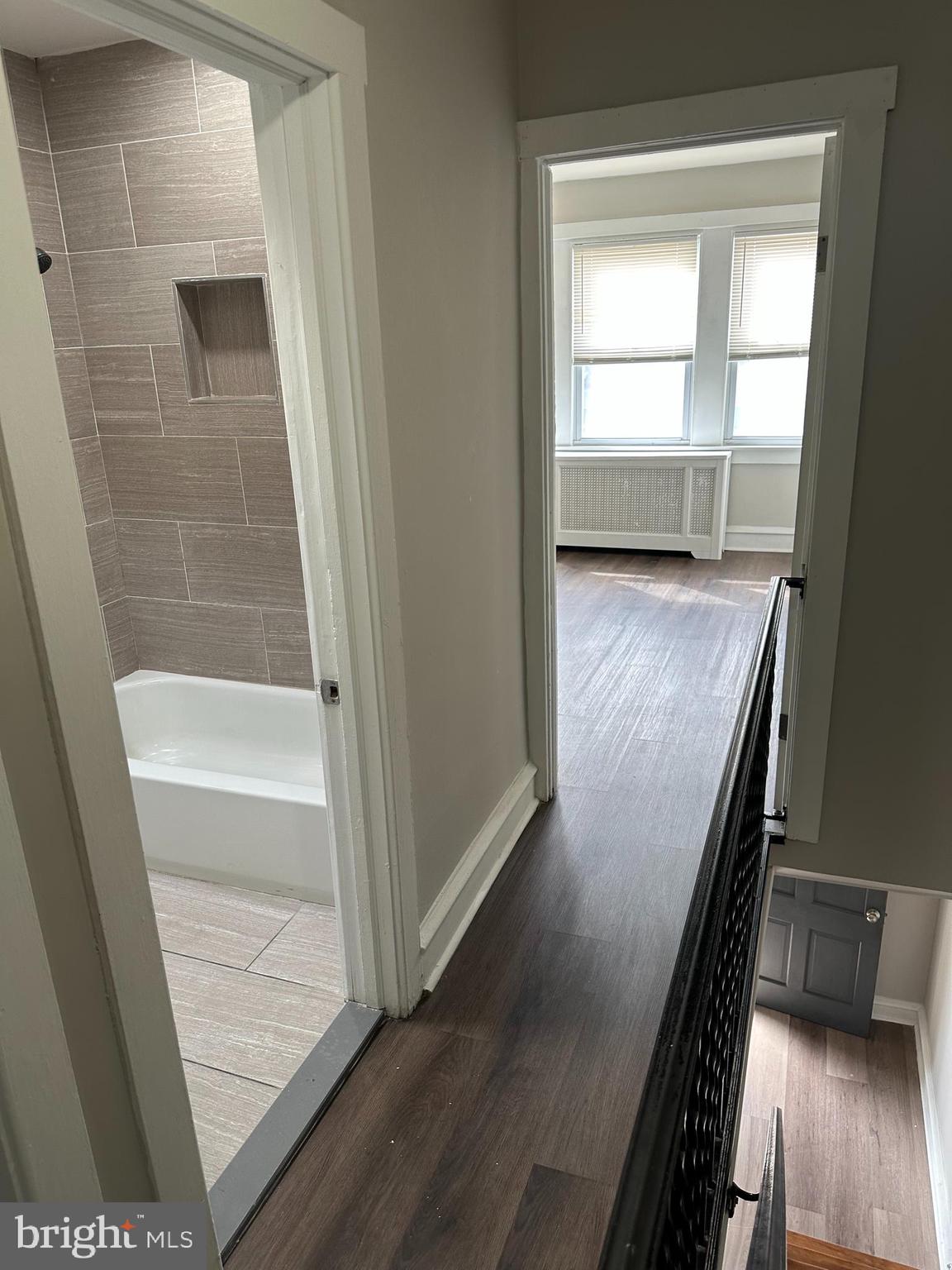 OXFORD CIRCLE - Residential