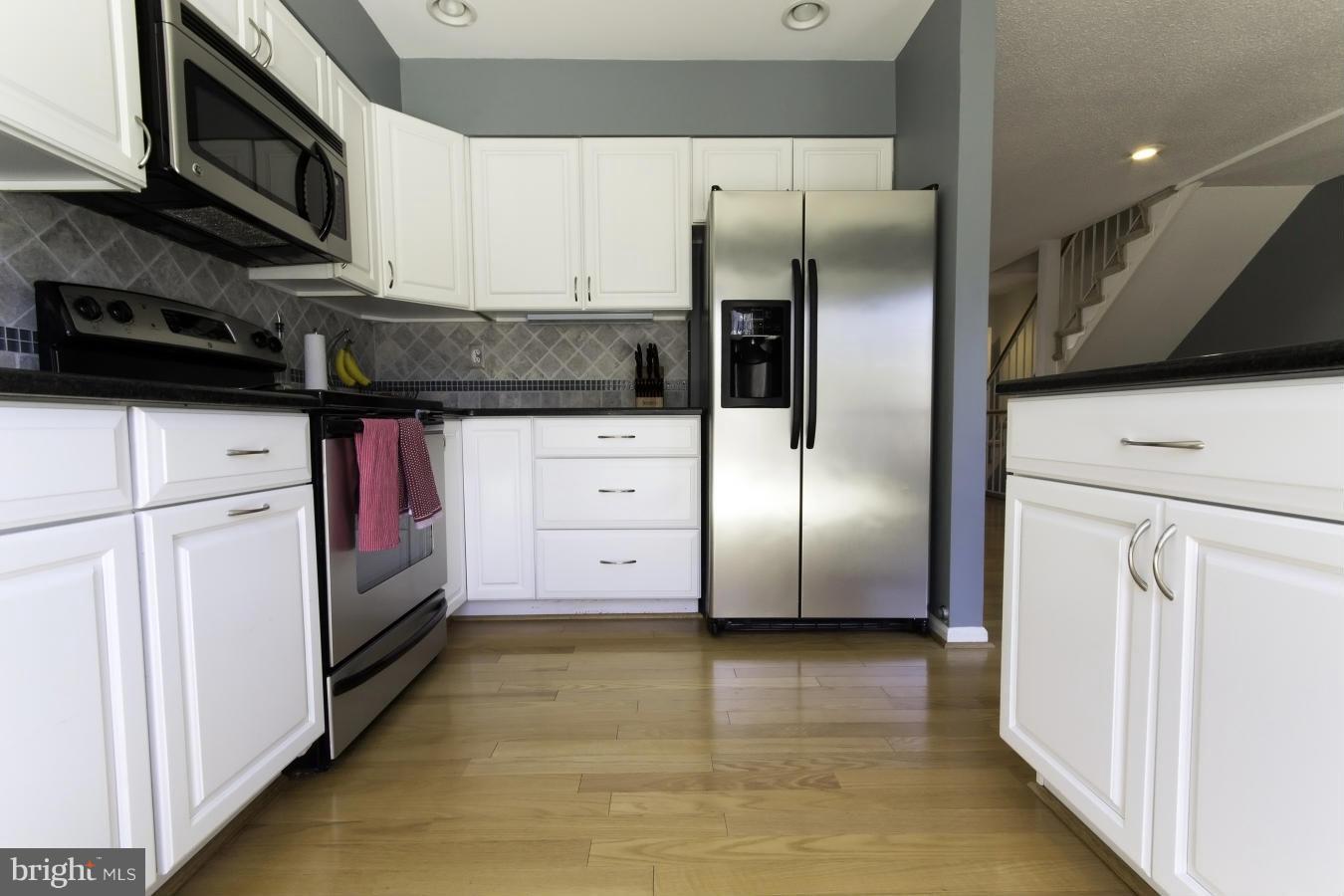 CAMERON KNOLLS - Residential