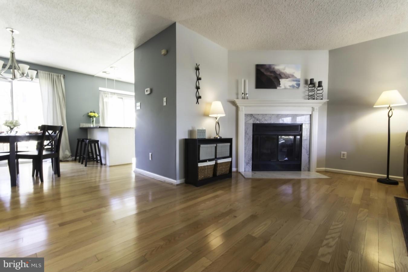 CAMERON KNOLLS - Residential