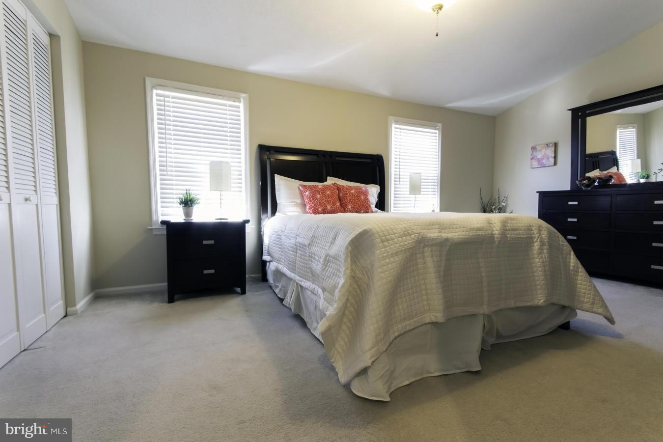 CAMERON KNOLLS - Residential