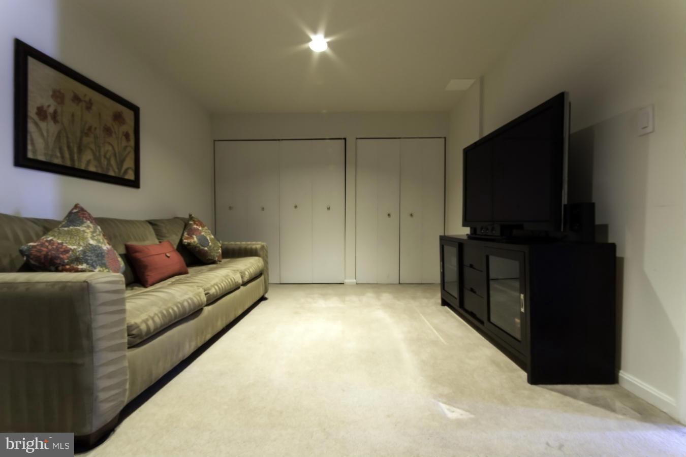 CAMERON KNOLLS - Residential