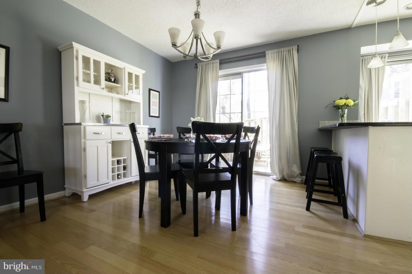 CAMERON KNOLLS - Residential