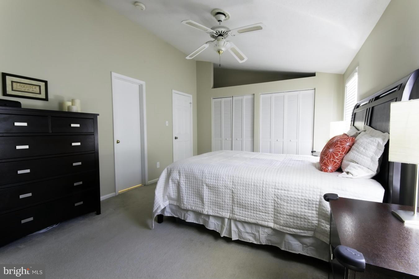 CAMERON KNOLLS - Residential