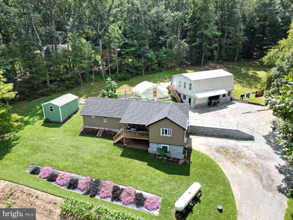 Photo of 16 Schoolhouse Road, Kirkwood, PA 17536 (MLS # PALA2040126)