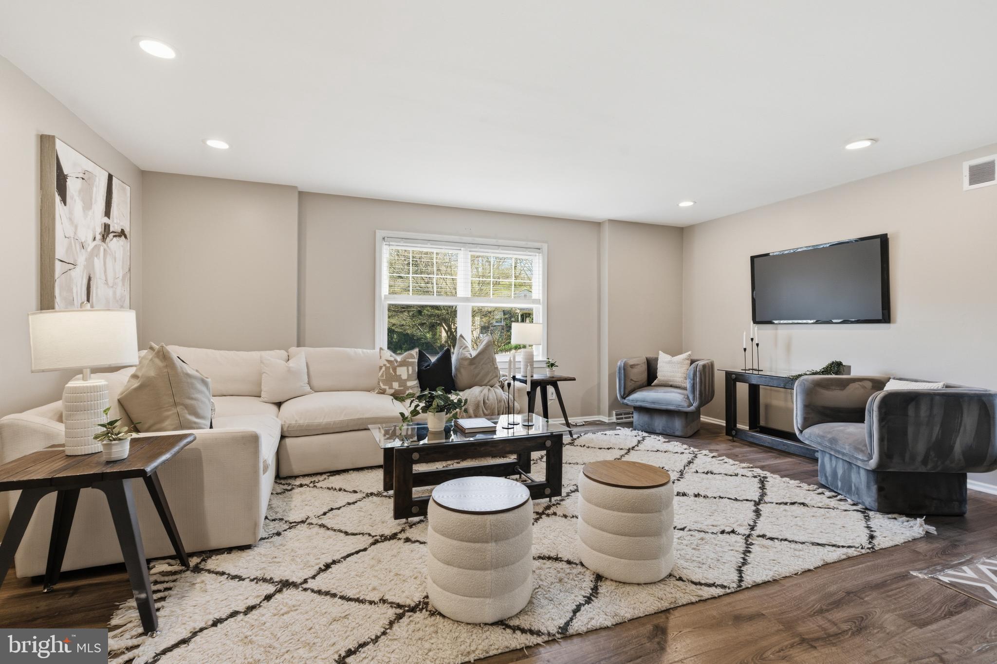 BEECHWOOD PARK - Residential