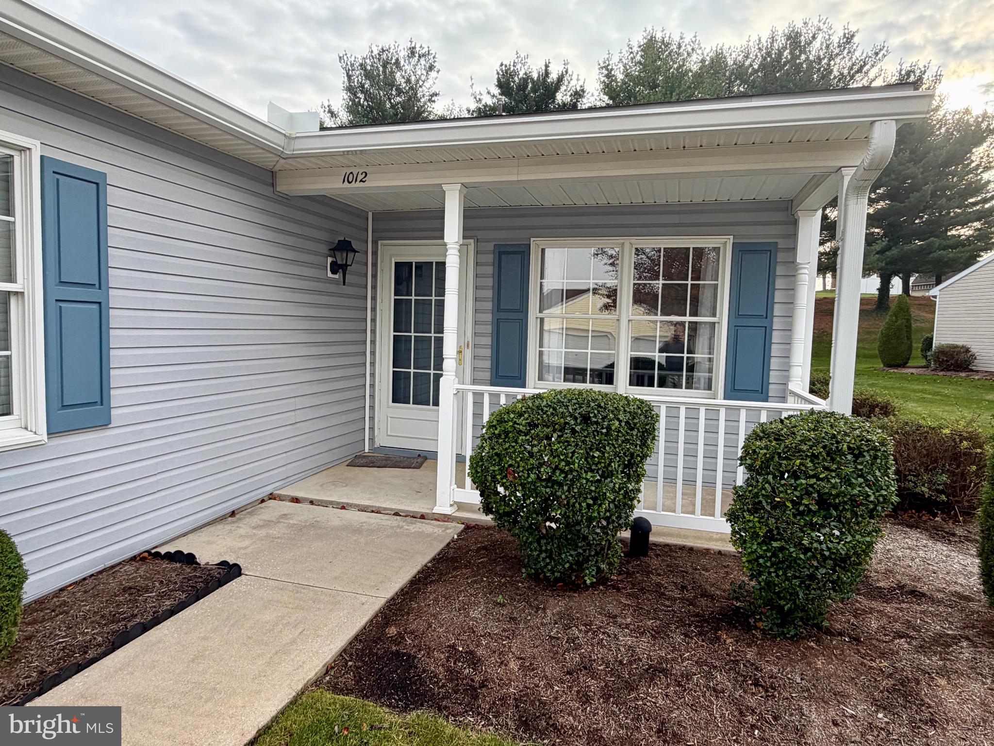 1012 HASTINGS BOULEVARD 1012