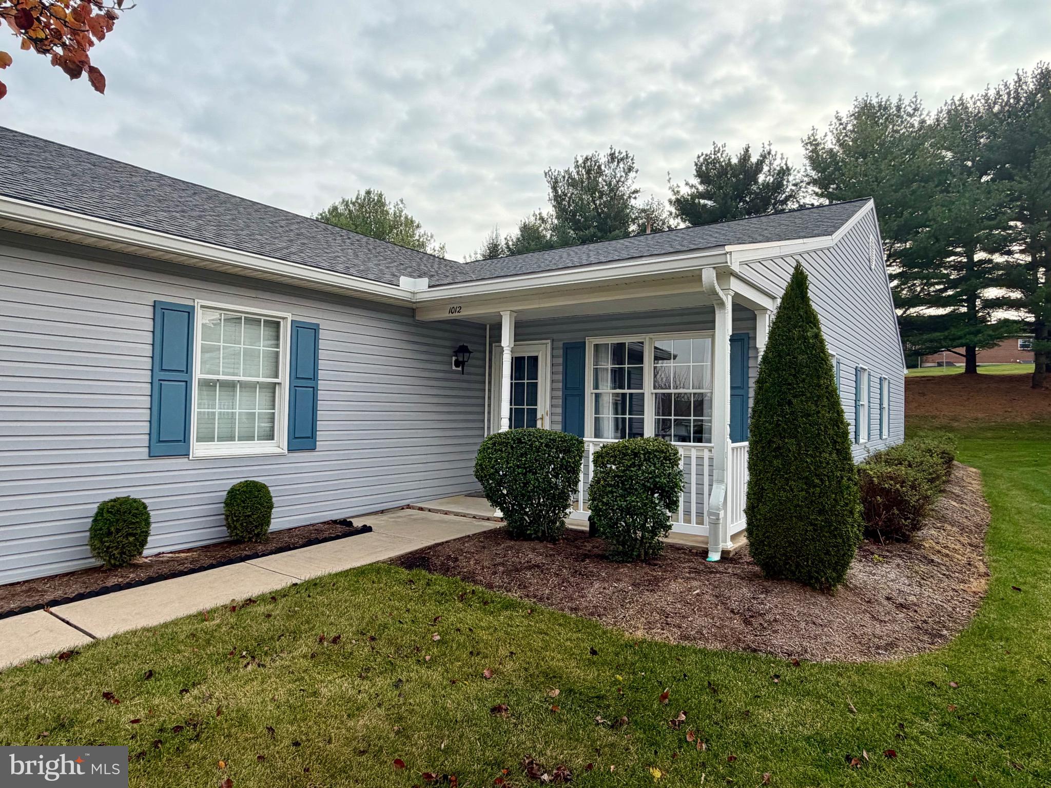 1012 HASTINGS BOULEVARD 1012