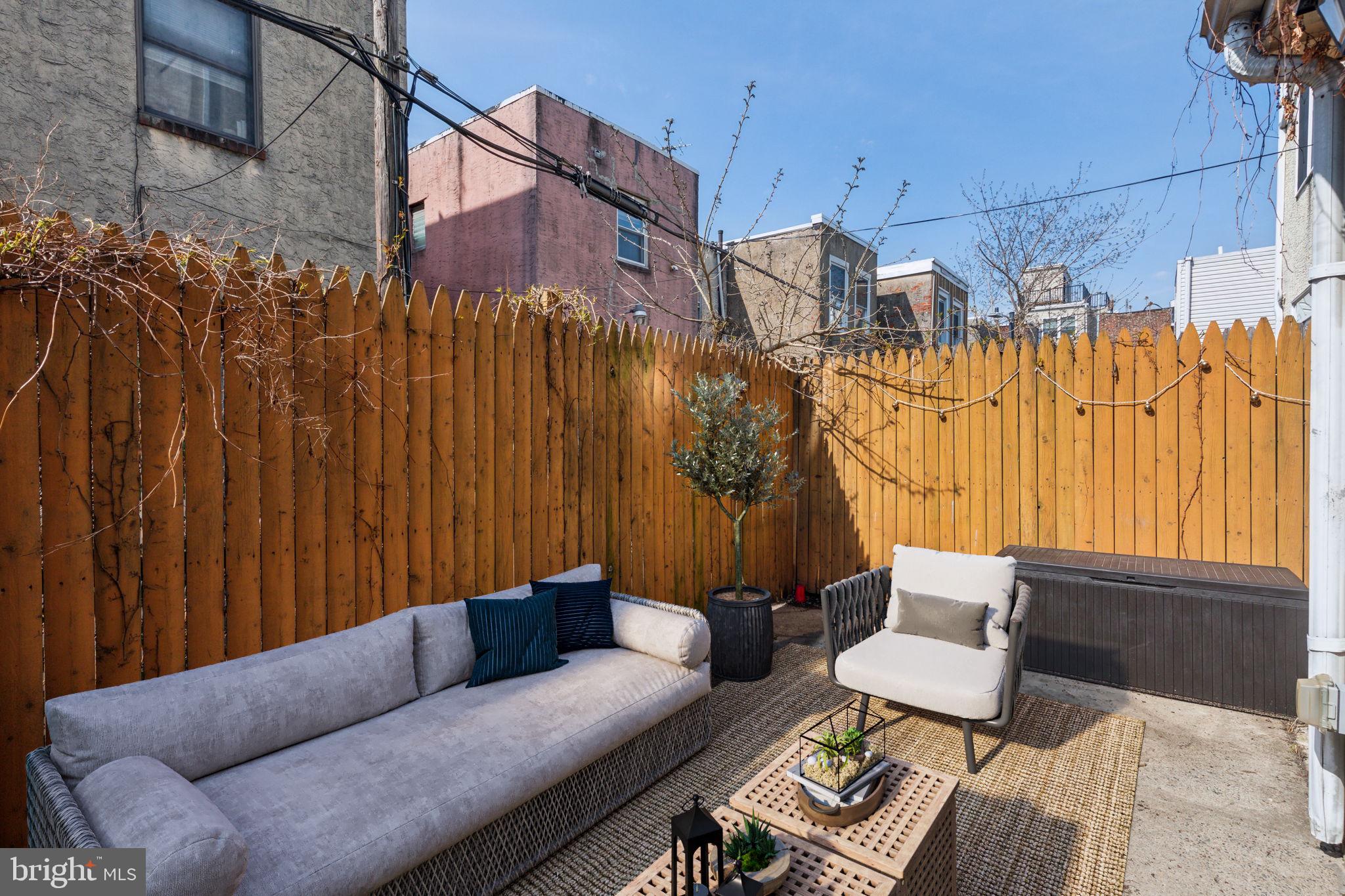 POINT BREEZE - Residential