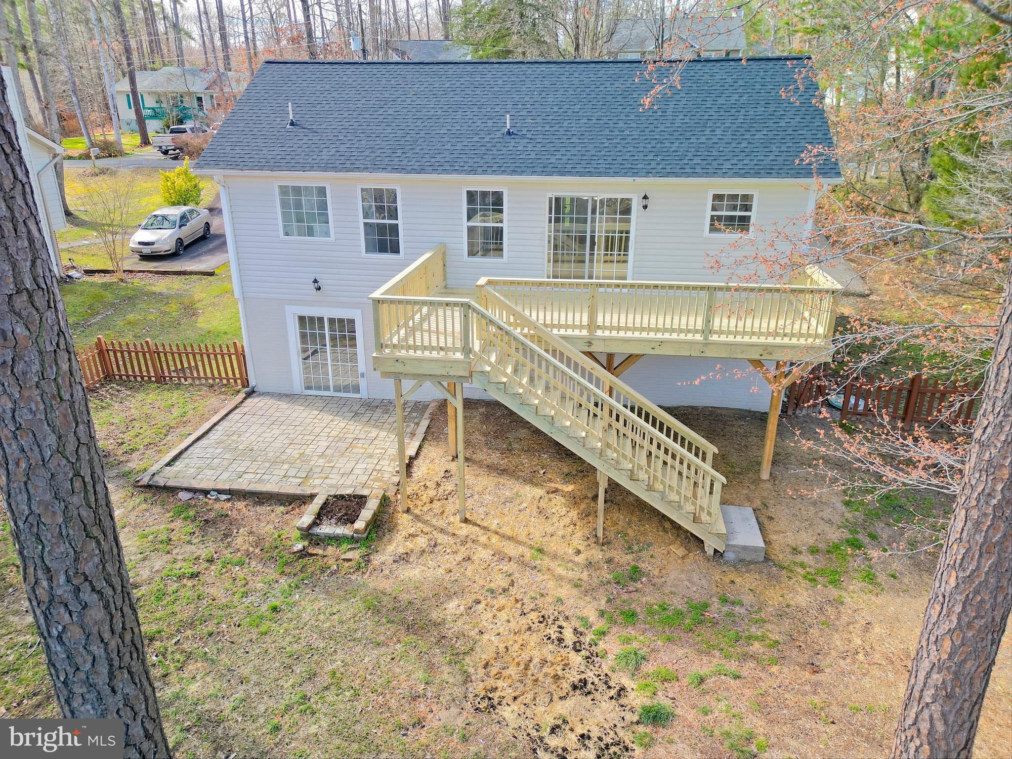 LAKE LAND OR - Residential