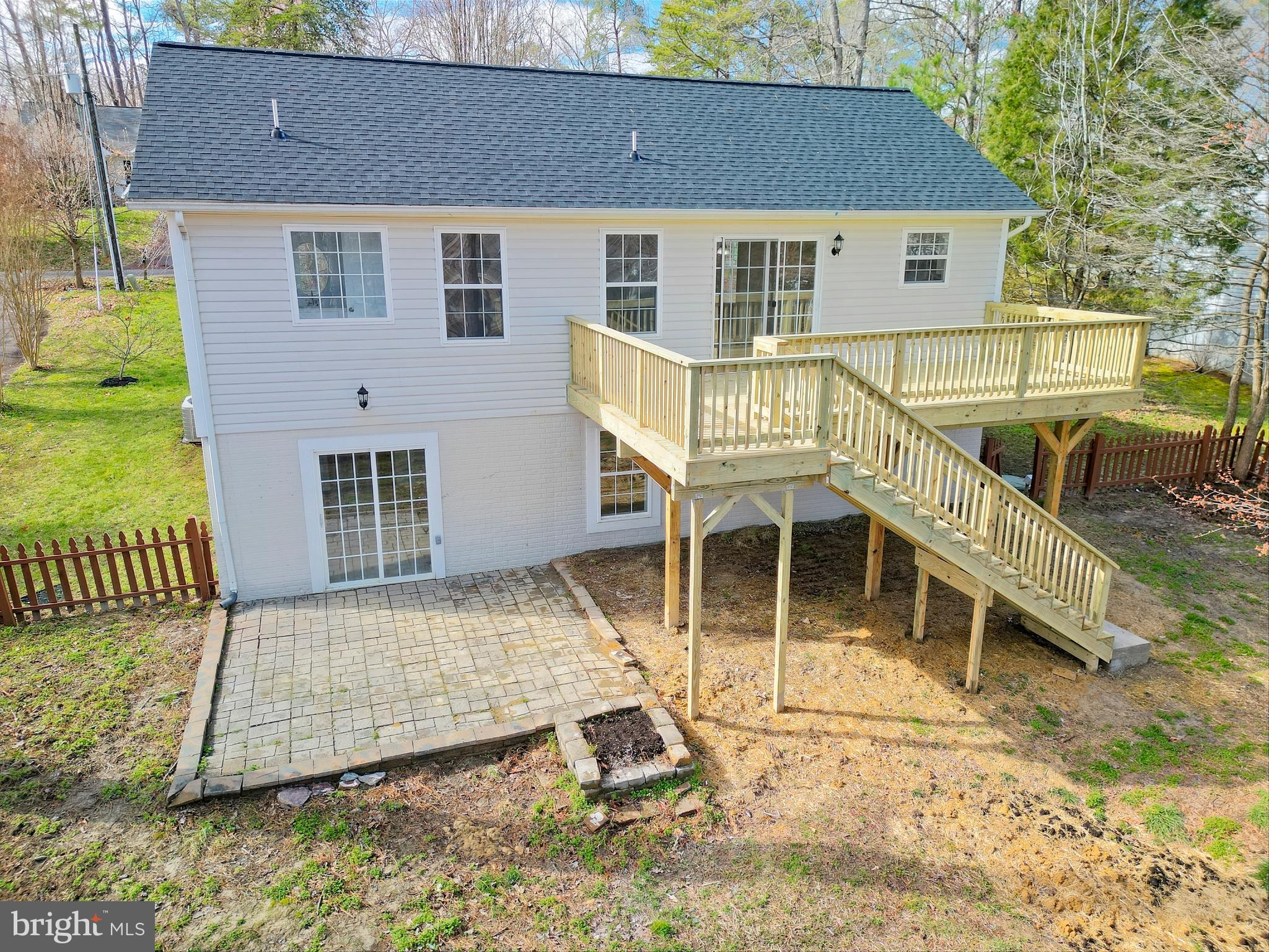 LAKE LAND OR - Residential