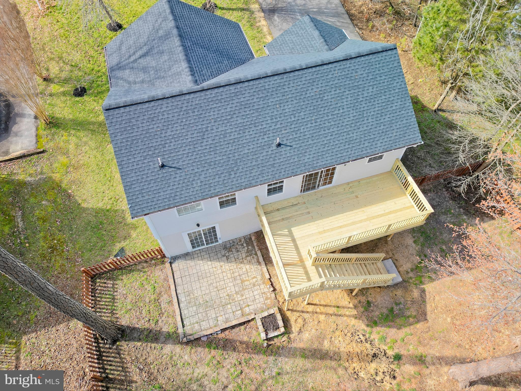 LAKE LAND OR - Residential