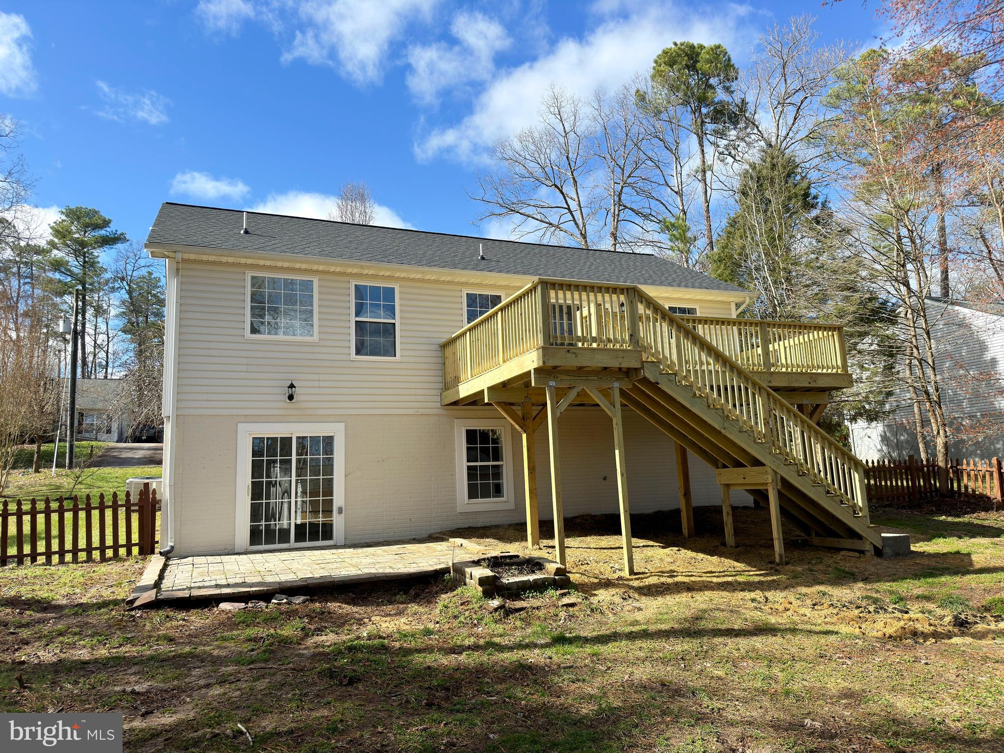 LAKE LAND OR - Residential