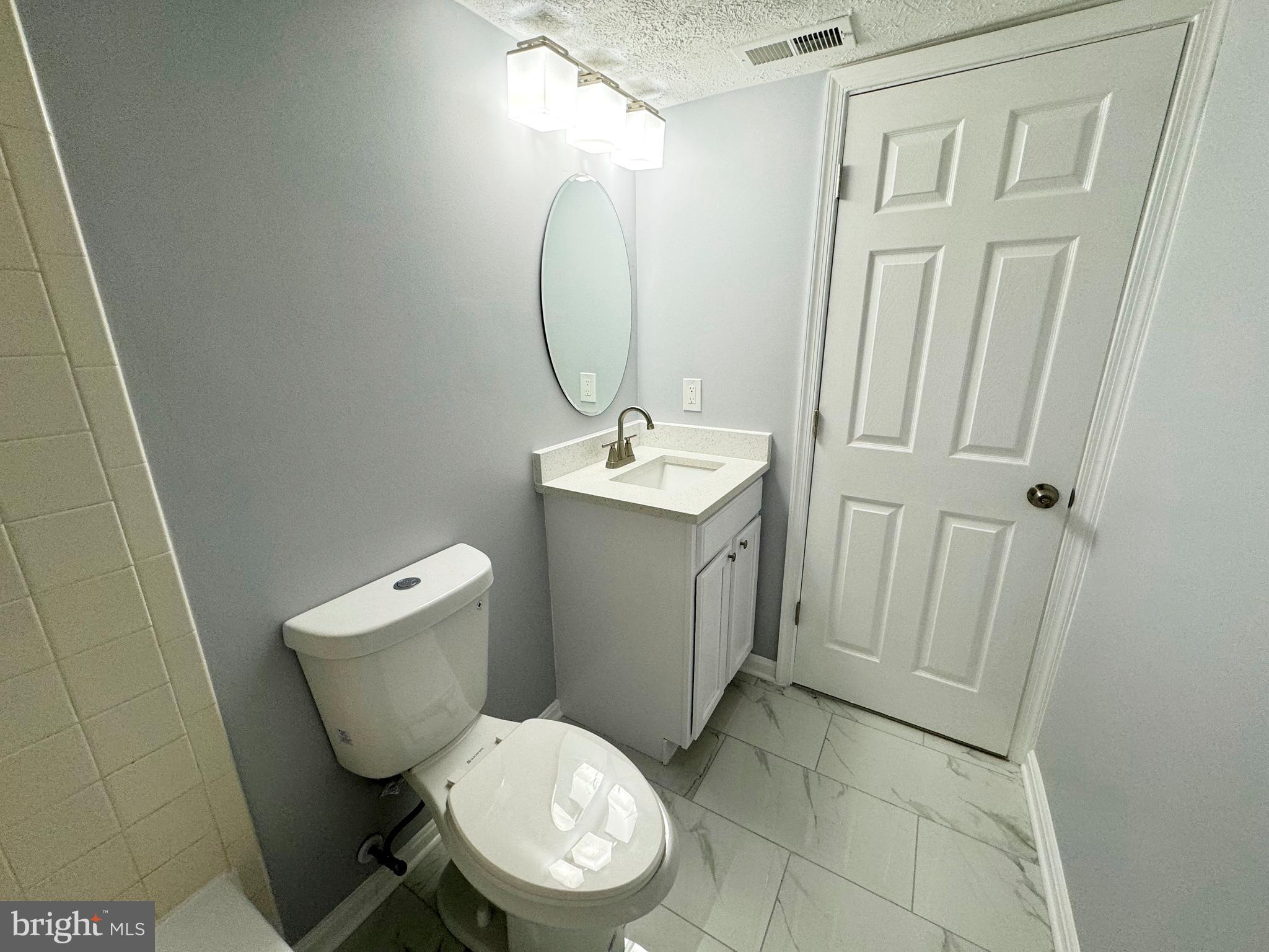 LAKE LAND OR - Residential