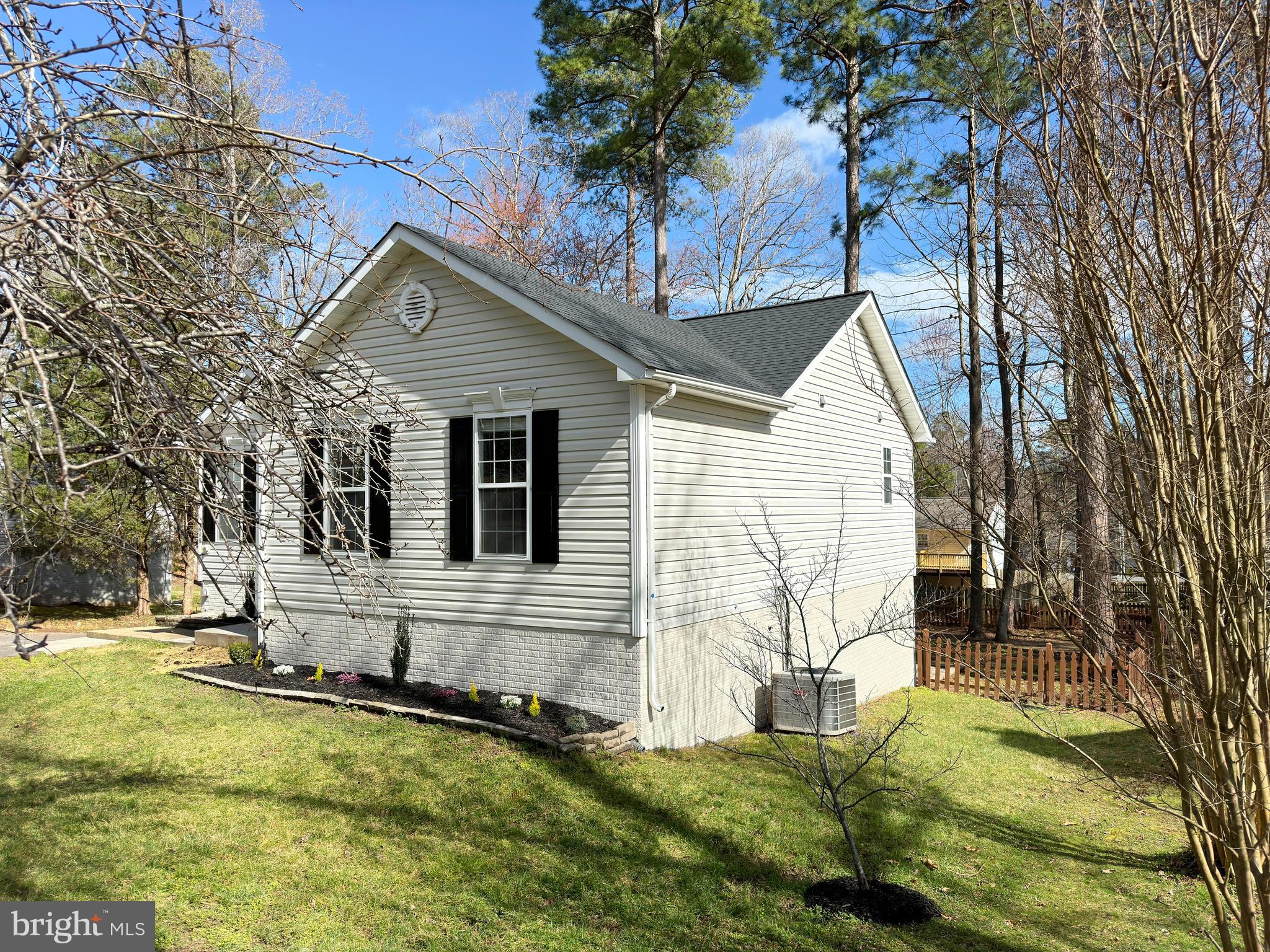 LAKE LAND OR - Residential