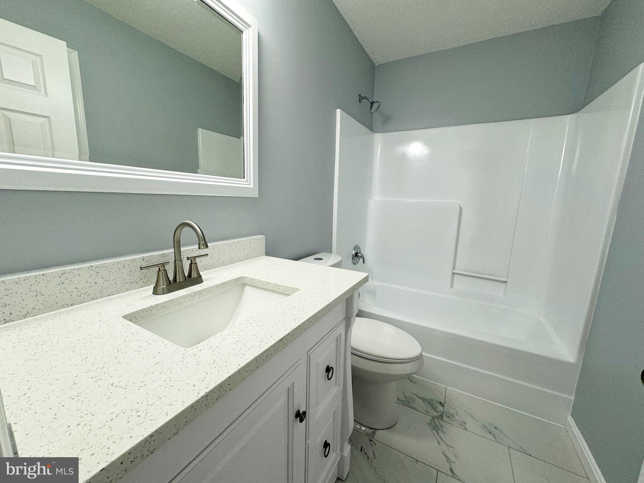 LAKE LAND OR - Residential