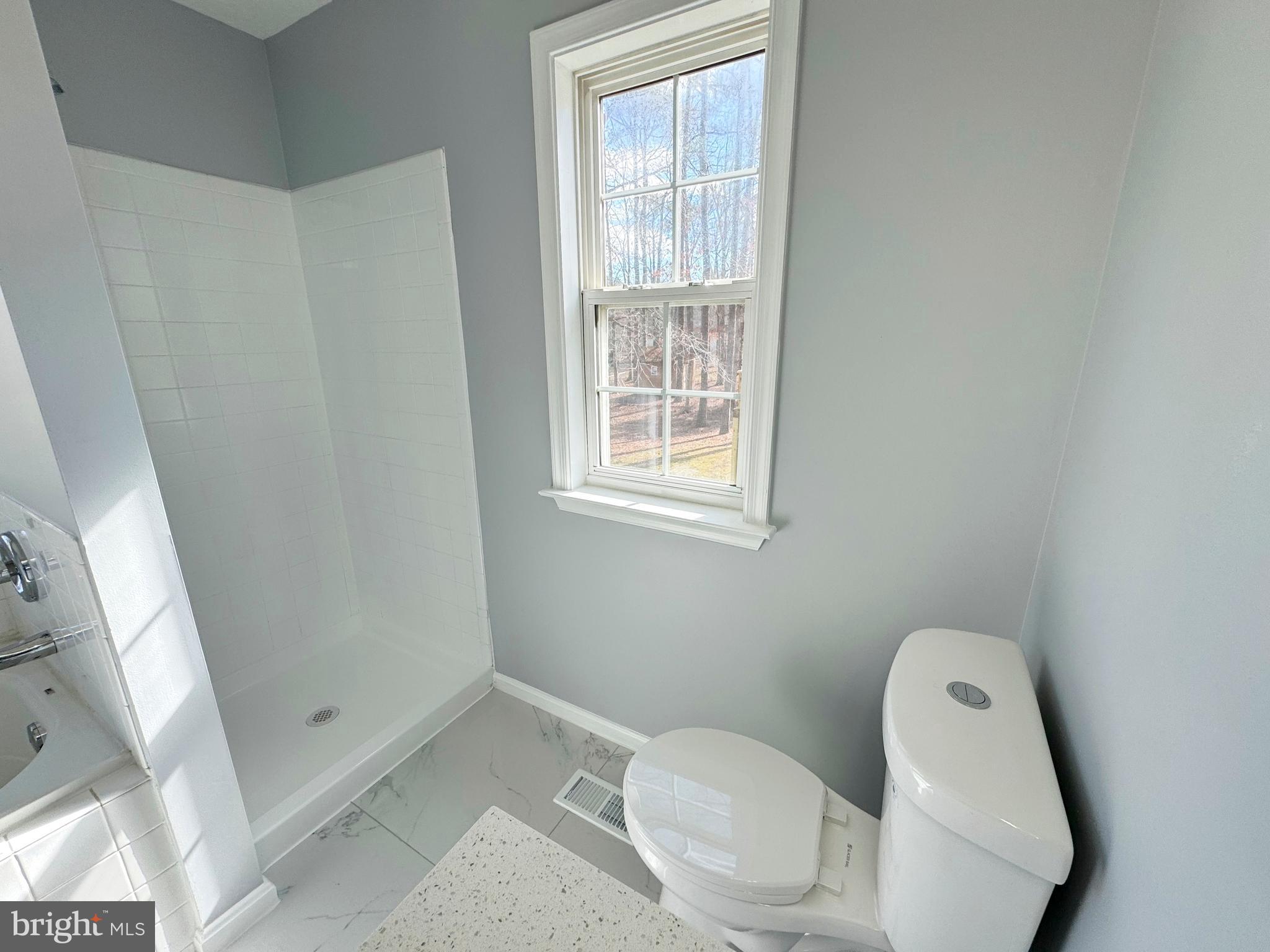 LAKE LAND OR - Residential