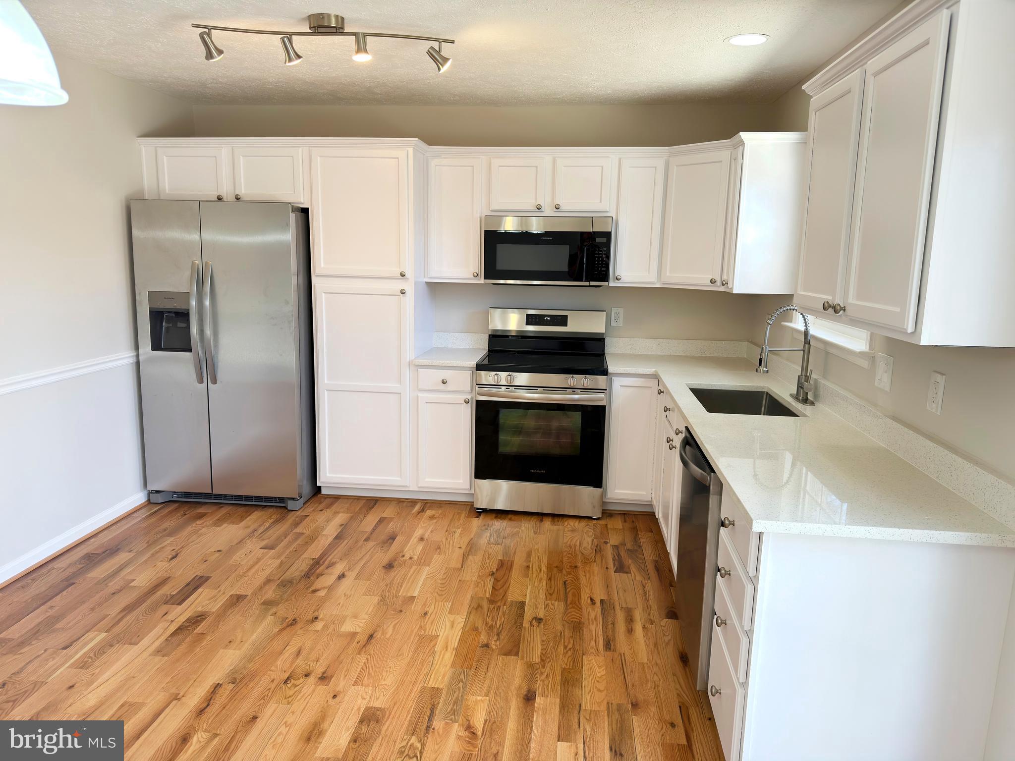 LAKE LAND OR - Residential