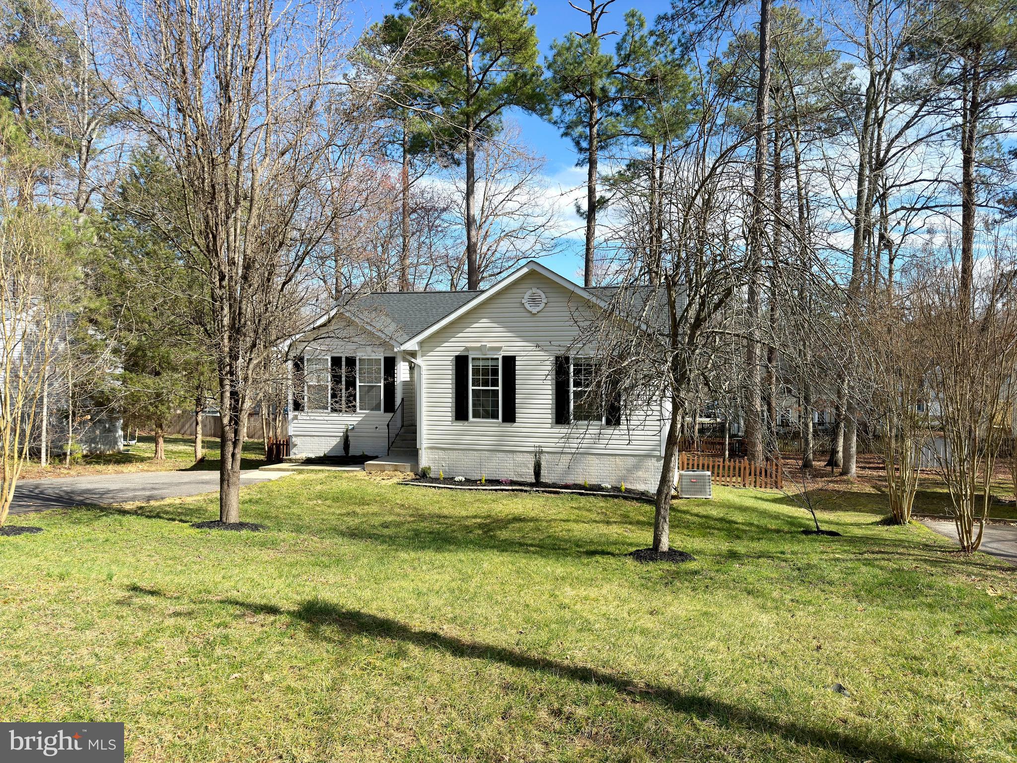 LAKE LAND OR - Residential