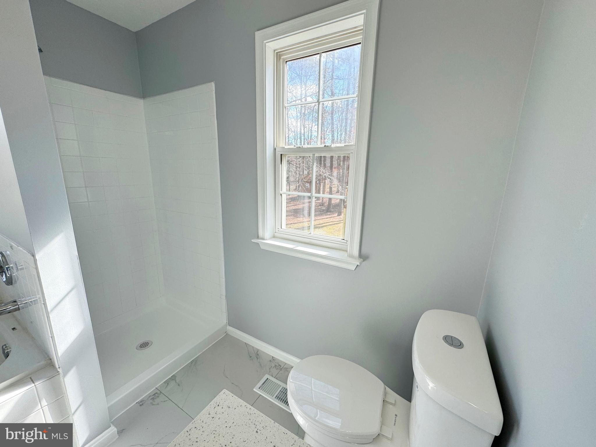 LAKE LAND OR - Residential