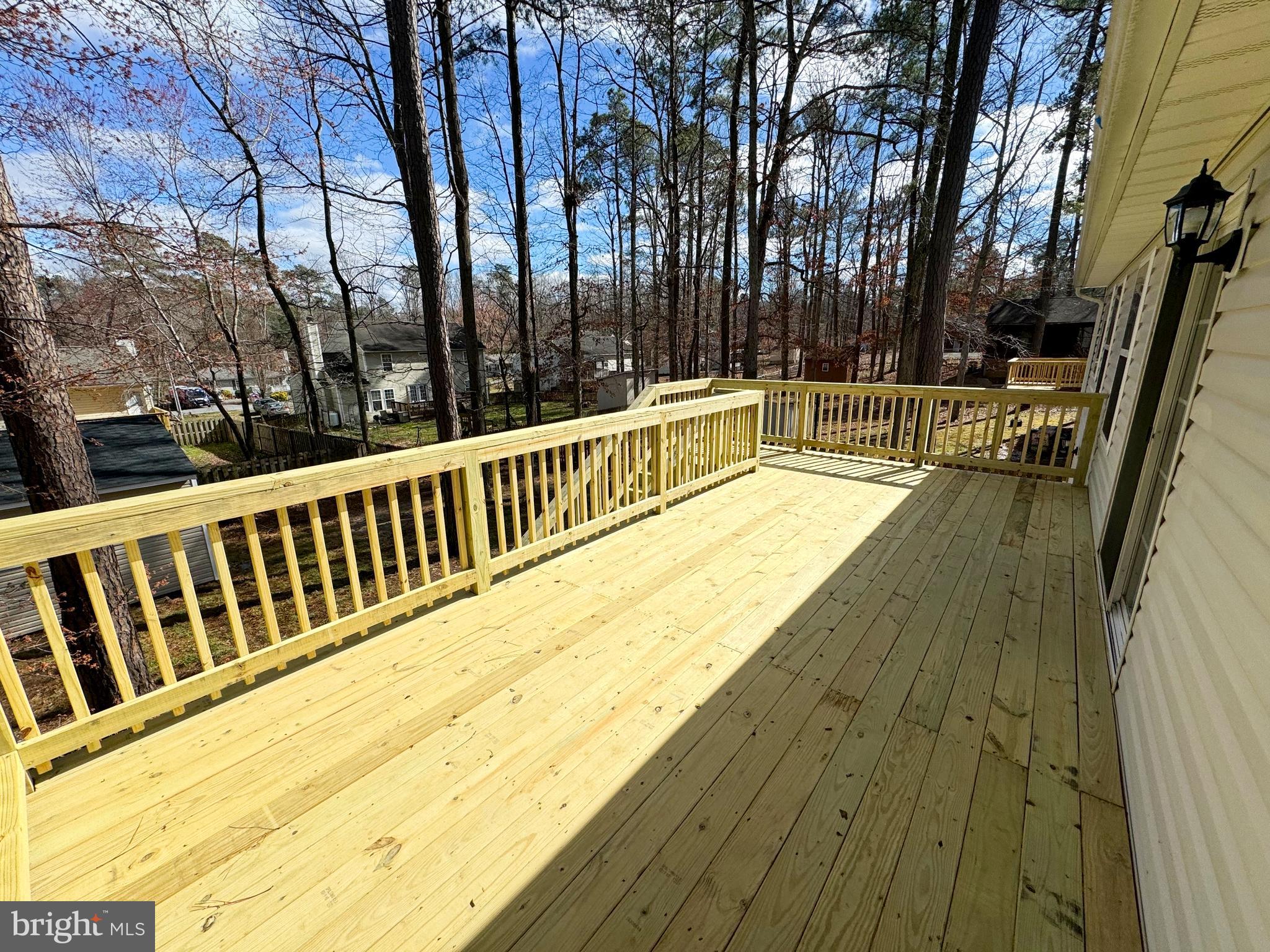 LAKE LAND OR - Residential