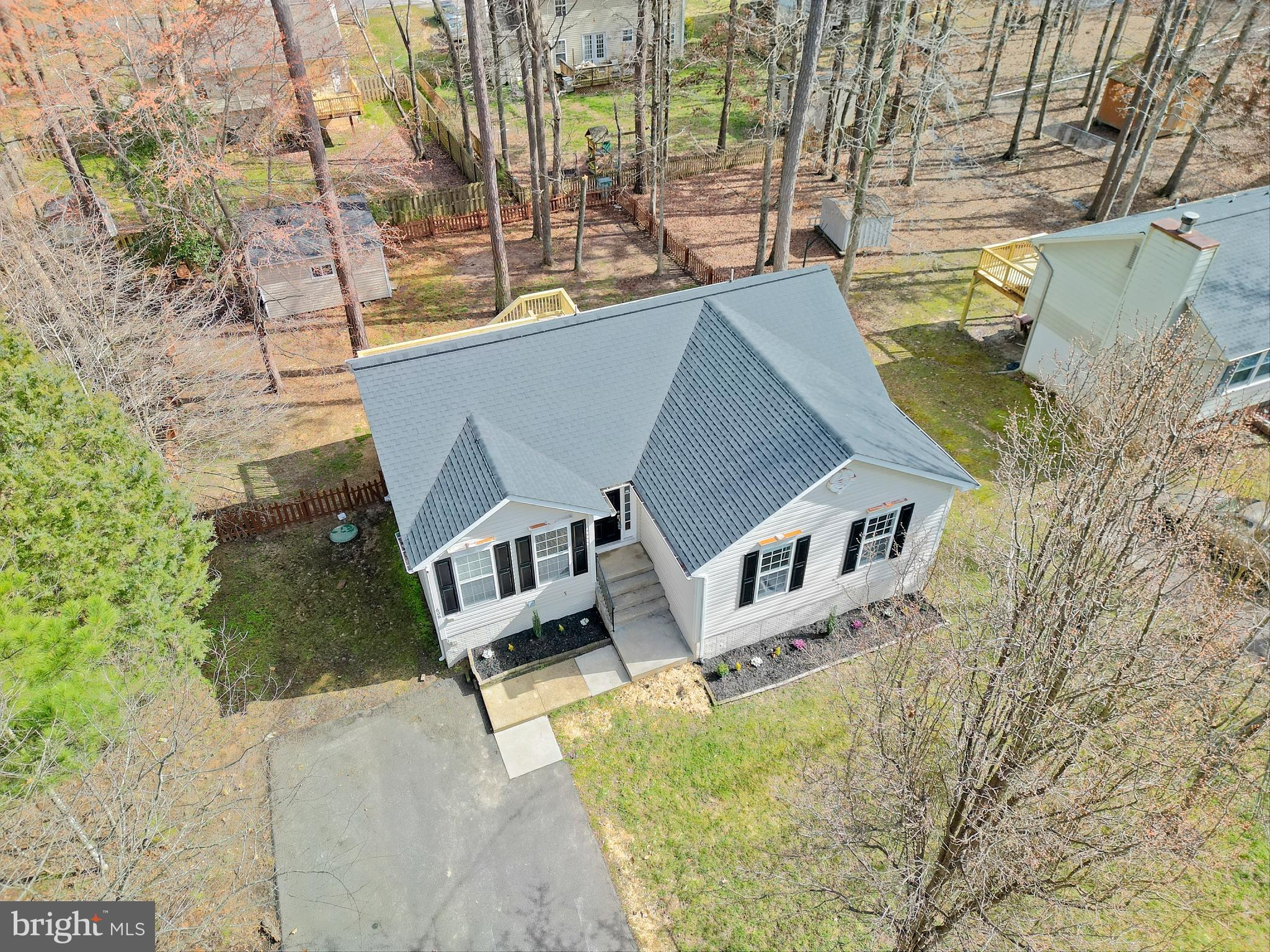 LAKE LAND OR - Residential