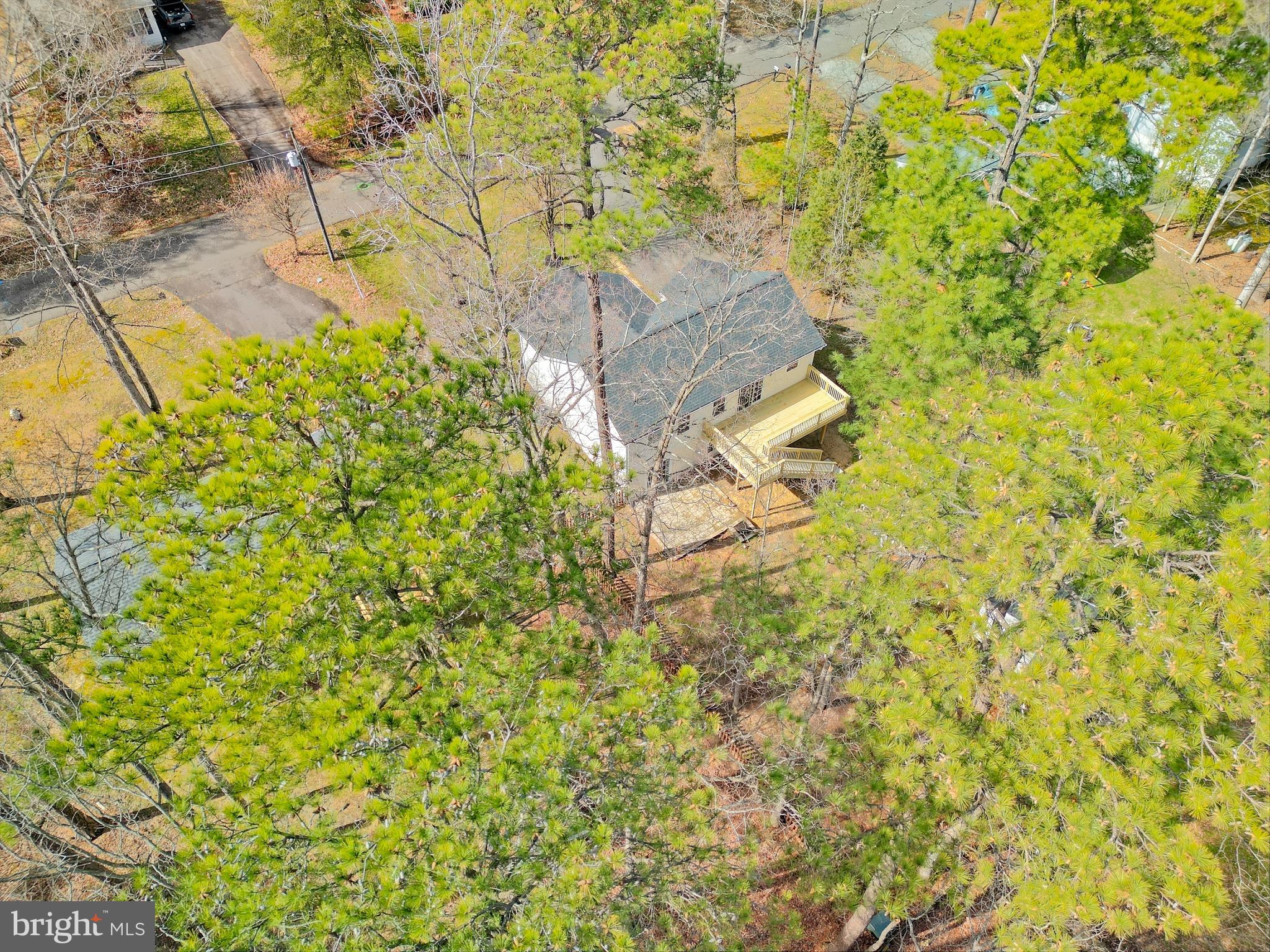 LAKE LAND OR - Residential