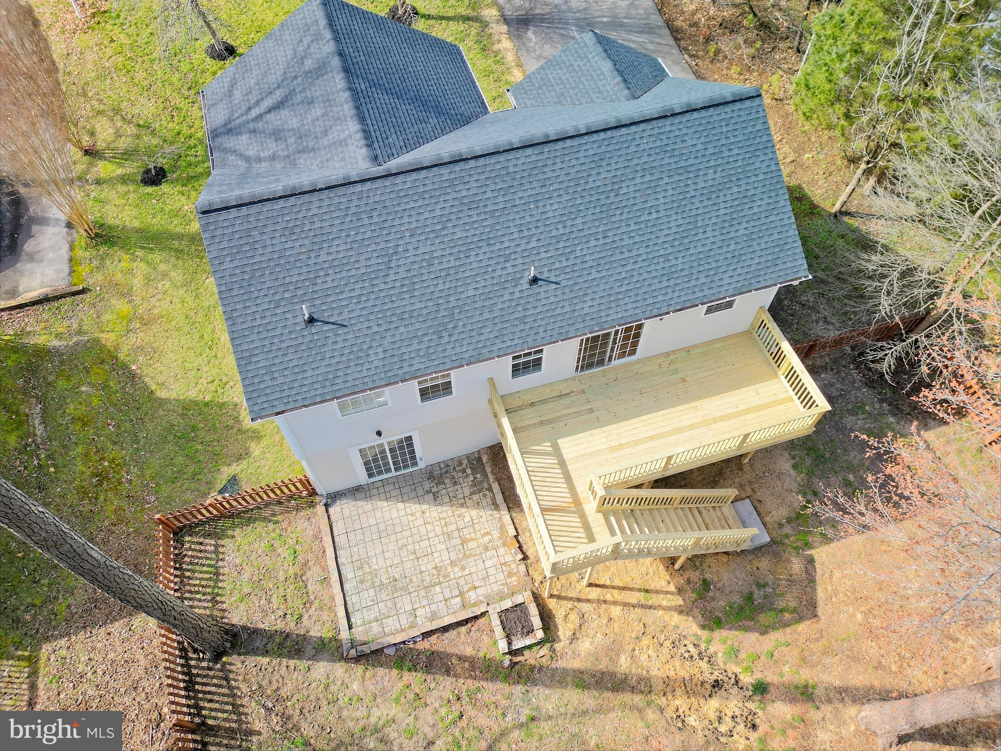 LAKE LAND OR - Residential