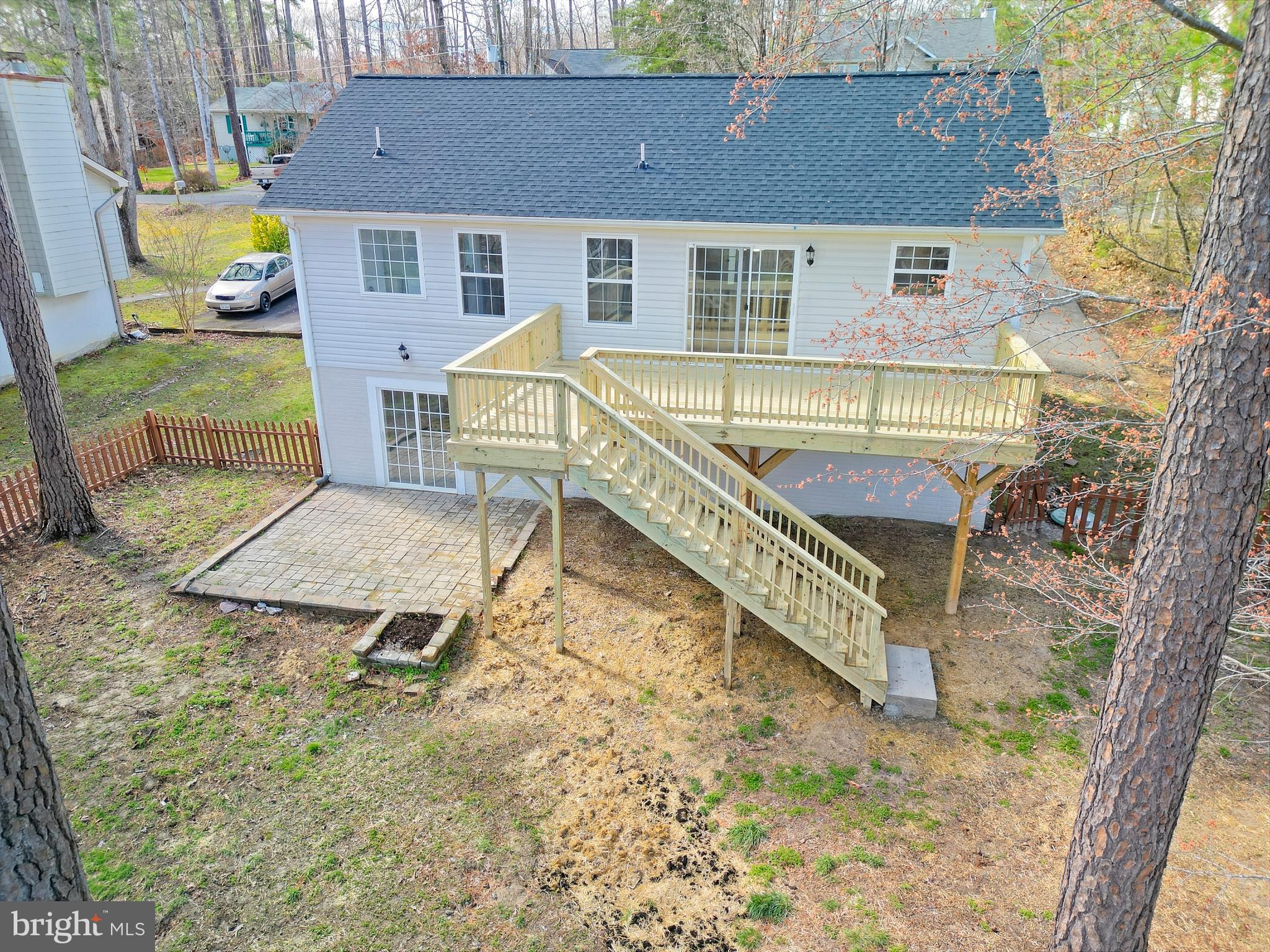 LAKE LAND OR - Residential