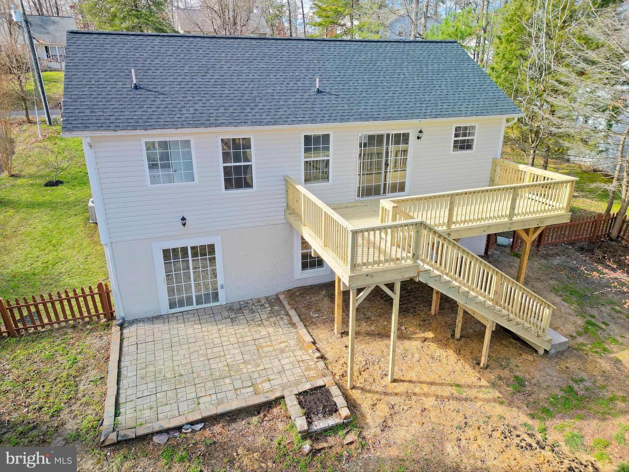 LAKE LAND OR - Residential