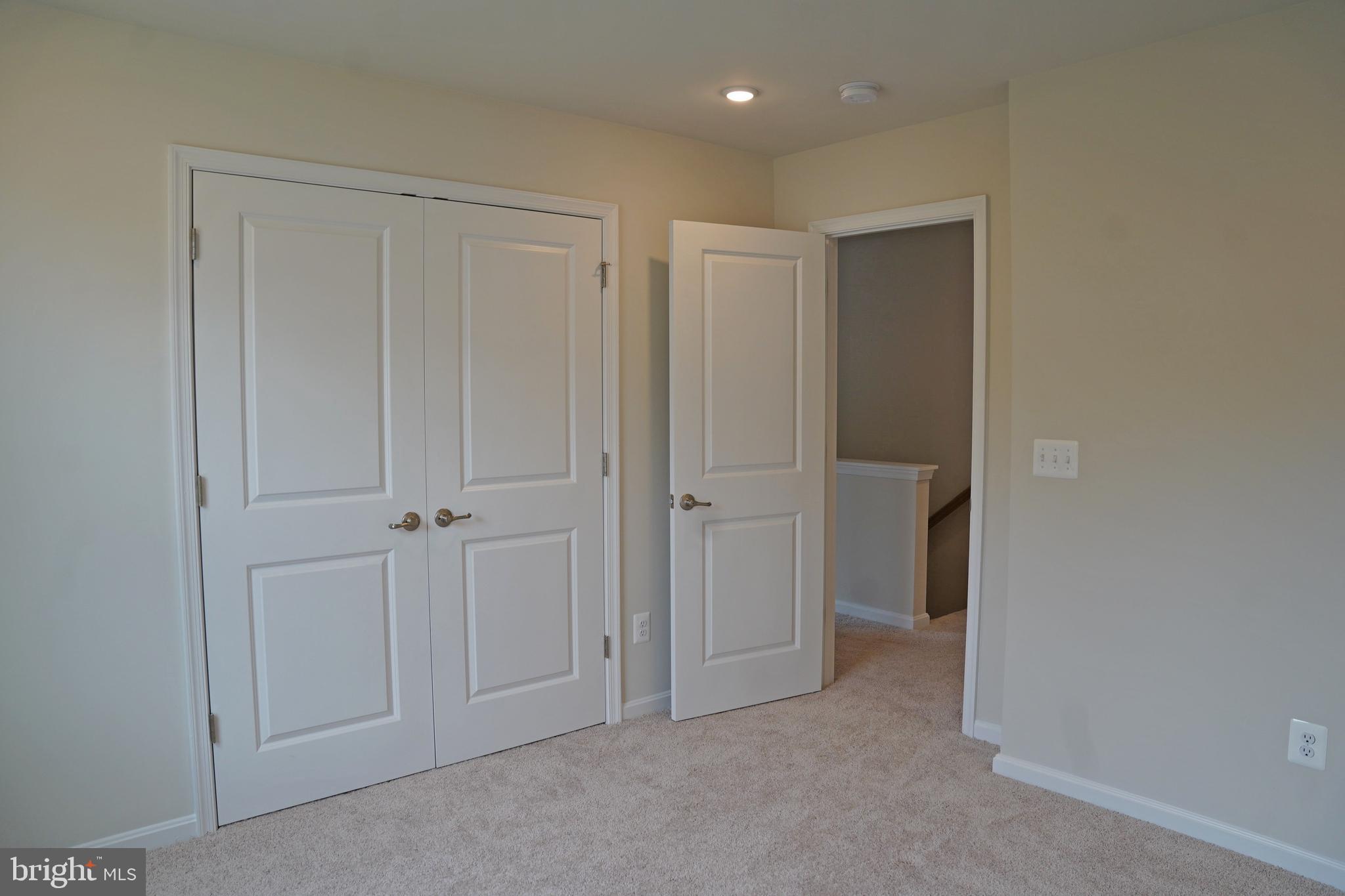 HUNTWELL WEST - Residential