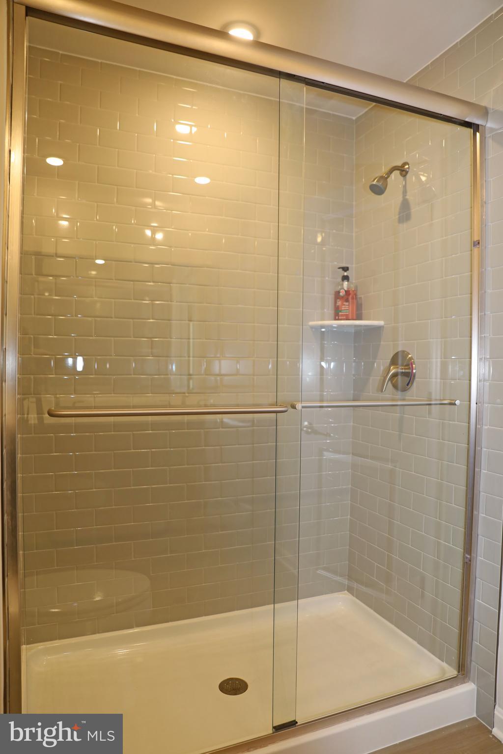 HUNTWELL WEST - Residential